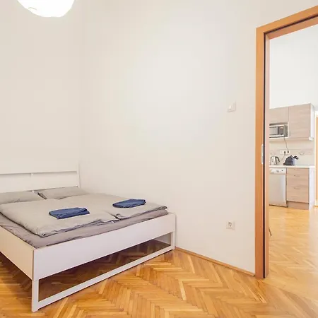 Appartement Two Bedroom At Basilica *