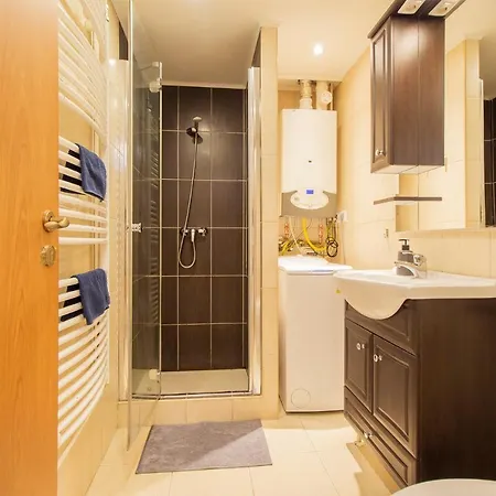 Appartement Two Bedroom At Basilica *