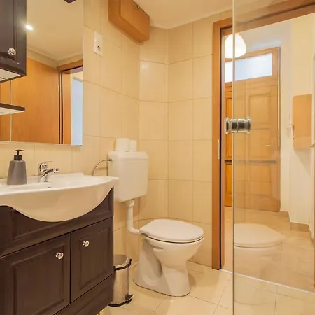 Two Bedroom At Basilica Budapest